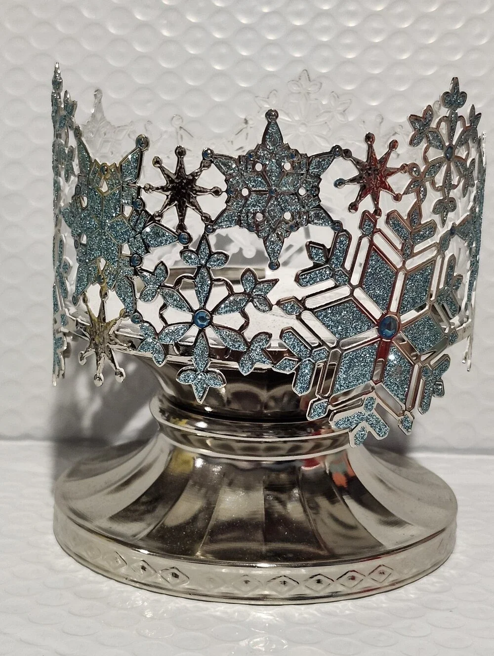 Bath & Body Works 3 Wick Candle Holder Sleeve Stained Glass Snowflake Holiday - Picture 2 of 6